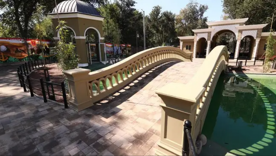 Арешт будівель Одеського зоопарку