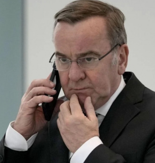 Очільник Міноборони Німеччини