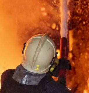 У Виноградові жінка постраждала під час пожежі сміття — ДСНС