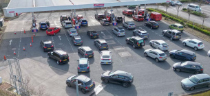 Очереди на АЗС в Великобритании. Фото: Ioannis Alexopoulos/London News Pictures/ZUMA/picture alliance