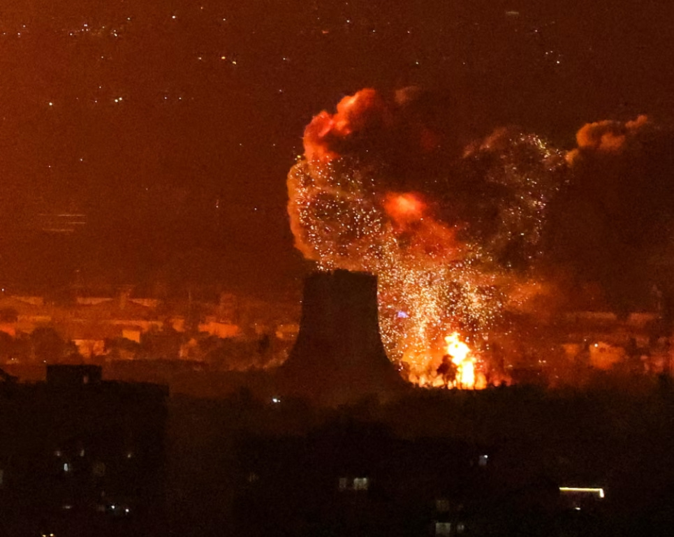 Удари по нафтобазах Тегерана