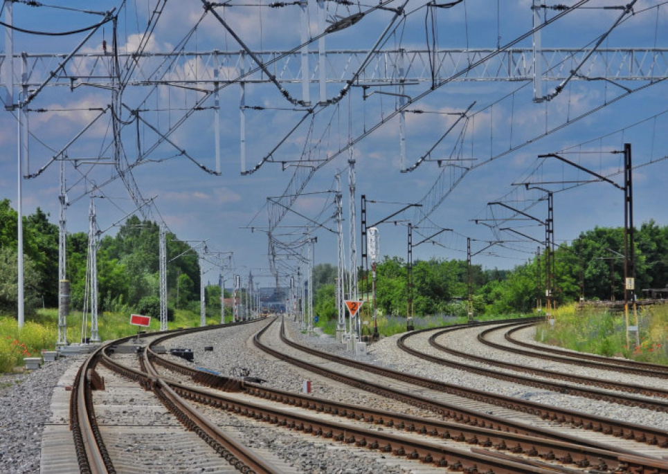 Скорость 250 км/ч на железной дороге