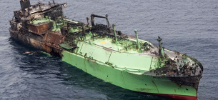 Танкер Arctic Metagaz дрейфує в Середземному морі: загроза вибуху та витоку. Фото: Newsbook Malta/AFP/Getty Images