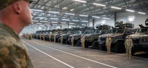 Минобороны приостановило закупку бронетехники для ВСУ