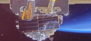 Момент развертывания спутников с космической ракеты «Союз 2.1Б». Кадр из видео