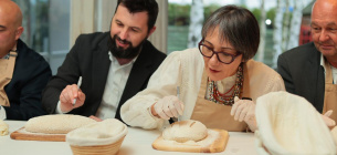 Проект «Soul of Soil»: киевские заведения и UNITED24 превращают ужин в вклад в гуманитарное разминирование. Фото: Минэкономики