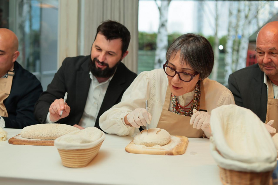 Проект «Soul of Soil»: киевские заведения и UNITED24 превращают ужин в вклад в гуманитарное разминирование. Фото: Минэкономики