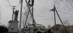 АТ "Черкасиобленерго" рятує гнізда лелек на електроопорах