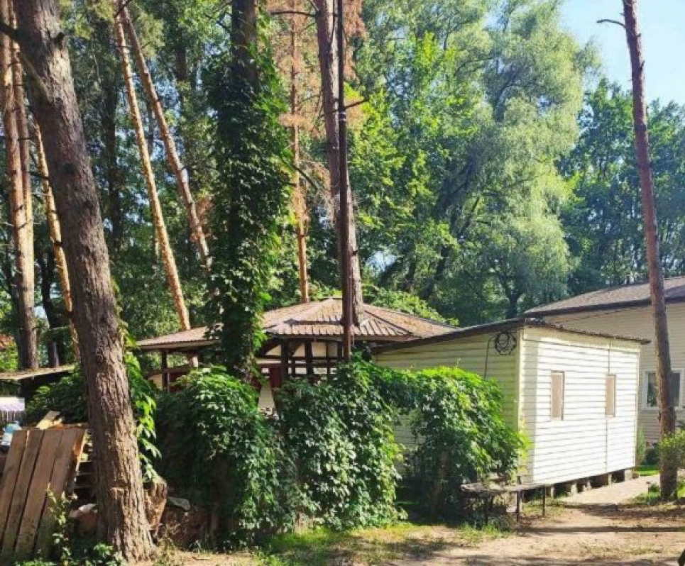 Бза відпочинку у Свидівку громаді Черкас