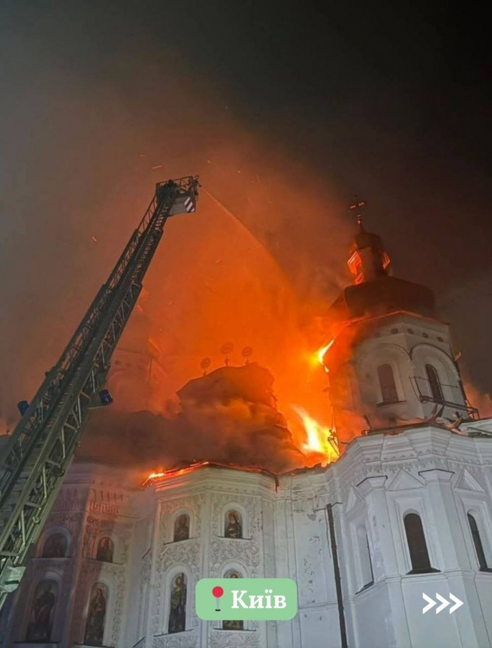Палають храми, будинки і авто: Україна під ударом ворога