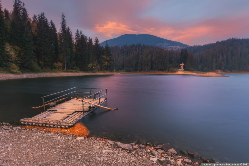 Озеро Синевир. Фото: naumenkophotographer.com.ua