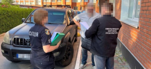 Земельная махинация на сумму 53,8 млн грн: в Хмельницкой области разоблачили адвоката и чиновников. Фото: Прокуратура України