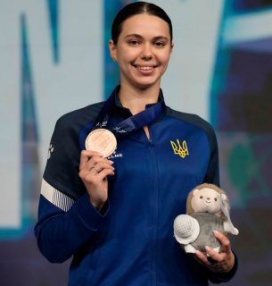 Аліна Полозюк виборола першу для України медаль чемпіонату світу в жіночій рапірі