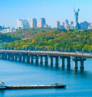 Обмеження руху на мосту Патона у Києві з 11 до 14 вересня