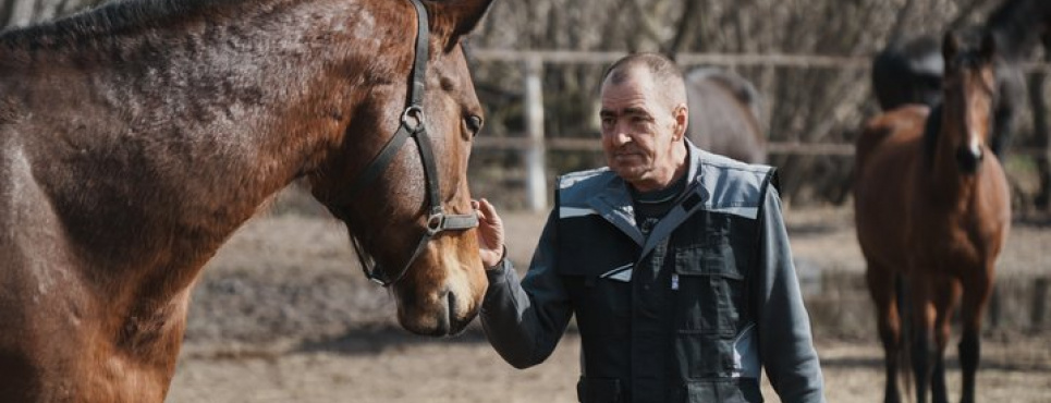 Помер конюх Олексій Болюх, який врятував табун коней під час окупації Старого Салтова