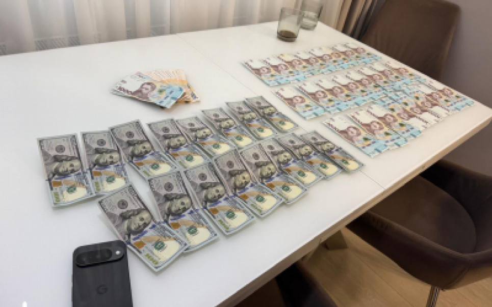 ДБР викрило керівника Держпродспоживслужби на продажу посвідчень